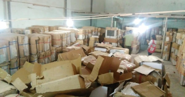 TPHCM: Bắt giữ kho hàng lớn đã qua sử dụng nhập khẩu trái phép