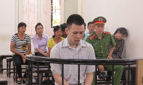 Cô gái “bắt cá hai tay” khiến người mất mạng, kẻ đi tù
