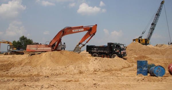 Công ty Chiến Yến khai thác khoáng sản vượt ranh giới hơn 10.000m3 cát, sỏi ở Bắc Giang