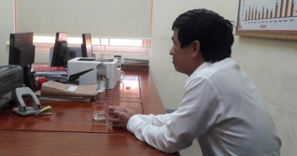 Tài xế xe Lexus cả đêm không ngủ vì lỡ cản đường xe cứu hỏa