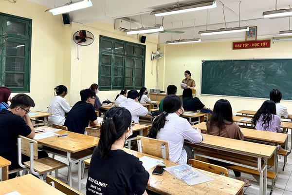 Cả nước, có 2 thí sinh bị đình chỉ thi môn Toán