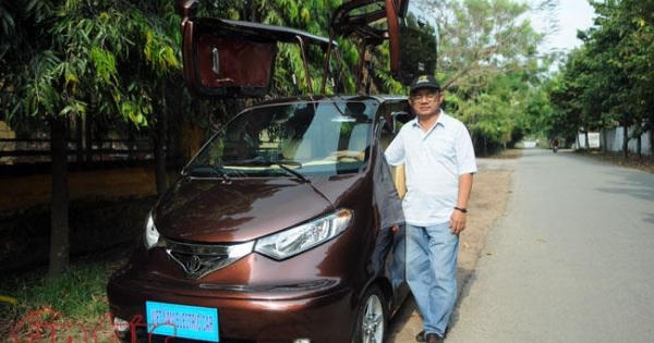 Một người dân tự mày mò sáng chế ô tô chạy 100km tốn 20.000 tiền điện Một người dân tự mày mò sáng chế ô tô chạy 100km tốn 20.000 tiền điện