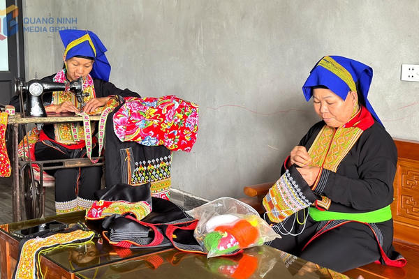 Bộ Văn hóa, Thể thao và Du lịch công bố thêm 11 di sản văn hóa phi vật thể quốc gia Bộ Văn hóa, Thể thao và Du lịch công bố thêm 11 di sản văn hóa phi vật thể quốc gia