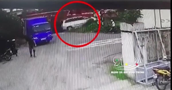 Phút giây định mệnh của chiếc xe ô tô bị tàu đâm và điều kỳ diệu đến với tài xế
