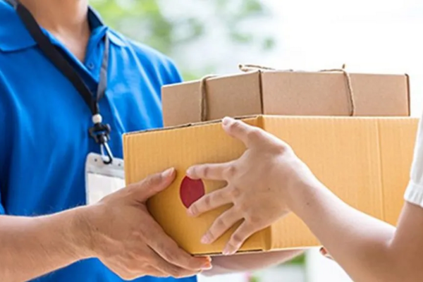 Công an Hà Nội cảnh báo tình trạng giả nhân viên giao hàng để lừa đảo