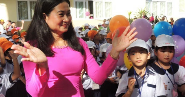 “Thưởng Tết” giáo viên: Không còn là chuyện “nhà người ta”