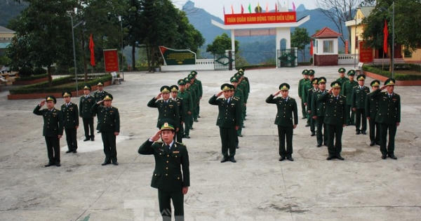 Lễ 'Chào cờ chủ quyền' thiêng liêng ngày đầu năm mới ở nơi biên thùy