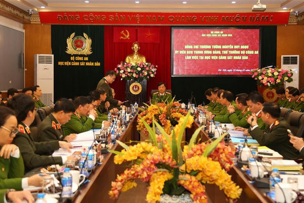 Đẩy mạnh chuyển đổi số công tác giáo dục và đào tạo trong Công an nhân dân Đẩy mạnh chuyển đổi số công tác giáo dục và đào tạo trong Công an nhân dân