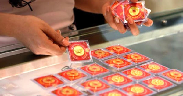 Giá vàng hôm nay 20/8: Vững vàng trên đỉnh cao