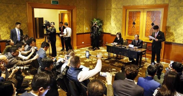 Triều Tiên họp báo giữa đêm, khẳng định đề nghị dỡ bỏ 5/11 lệnh trừng phạt