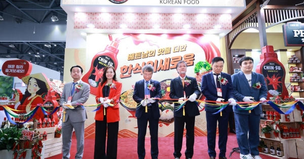Chin-su gây ấn tượng mạnh mẽ với Bộ gia vị và Phở tại sự kiện ẩm thực quốc tế Seoul Food 2023