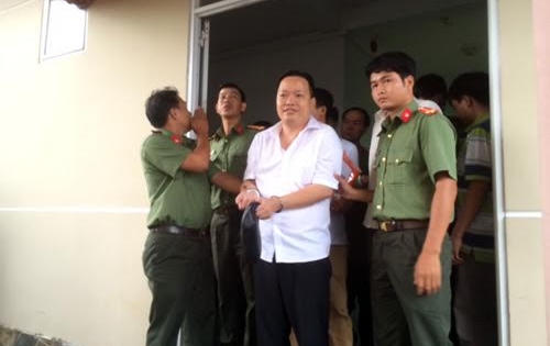 Khởi tố giám đốc và phó giám đốc Agribank Cần Thơ