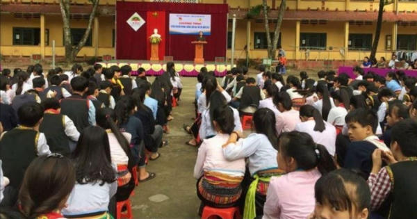 Cảnh báo vấn nạn 'thầy biến thái' trong trường học