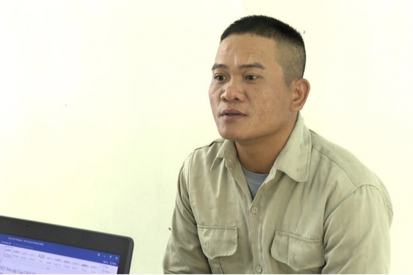Bắt đối tượng chuyên dùng chiêu quay phim "tống tiền" các doanh nghiệp Bắt đối tượng chuyên dùng chiêu quay phim "tống tiền" các doanh nghiệp