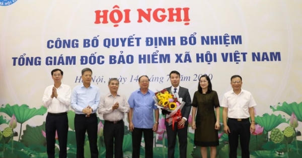 Trao quyết định bổ nhiệm Tổng Giám đốc BHXH Việt Nam đối với ông Nguyễn Thế Mạnh Trao quyết định bổ nhiệm Tổng Giám đốc BHXH Việt Nam đối với ông Nguyễn Thế Mạnh