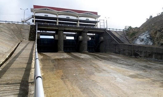 Kinh hãi thói 'biết mình, kệ người'