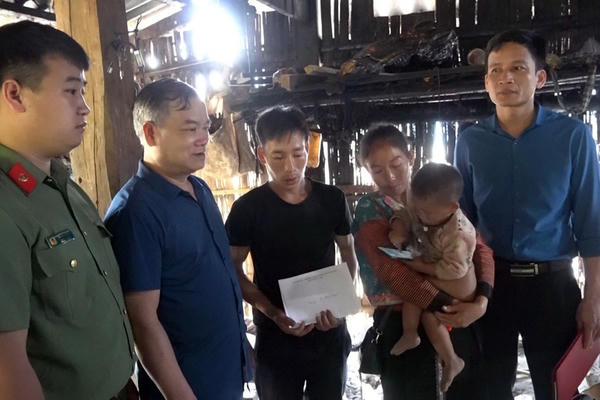 2 cháu nhỏ ở Lào Cai tử vong do rơi xuống hố bể phốt đang xây