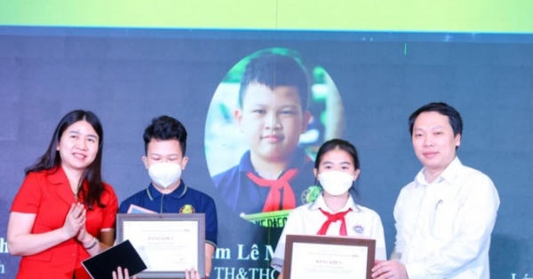 Trao giải cuộc thi “Học sinh với an toàn thông tin 2022”