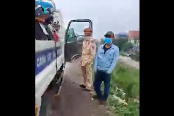 Nghi vấn CSGT Công an huyện Khoái Châu không lập biên bản nhưng thu xe người vi phạm