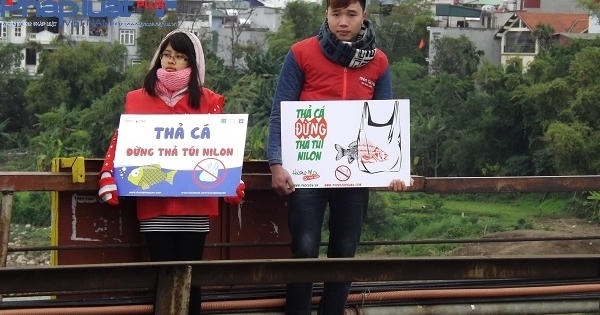 Thả cá đừng thả túi ni lông, thông điệp ngày ông Công ông Táo