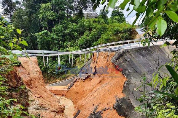 Hà Giang: Mưa lớn gây sạt lở, chia cắt nhiều tuyến đường