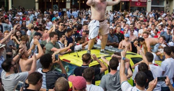 Vui cùng World Cup, “vui thôi, đừng… vui quá”!