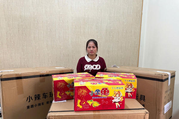 Thu giữ hơn 8.000 hộp pháo "củ tỏi nổ" trái phép trá hình là đồ chơi trẻ em