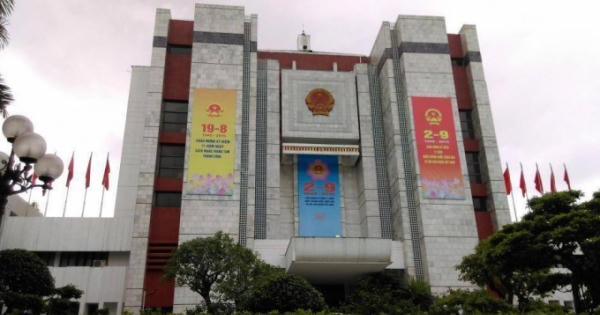 Khởi tố vụ án ‘Chiếm đoạt tài liệu bí mật’ liên quan lái xe của Chủ tịch UBND TP Hà Nội