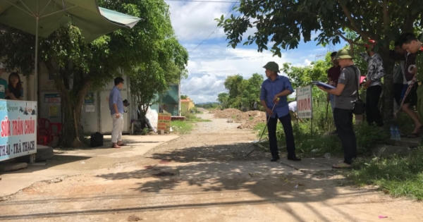 Bị đâm thấu tim, nam thanh niên tử vong ở ngã ba đường
