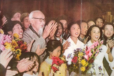 Nhớ những lời Bác Hồ dạy Công an nhân dân Nhớ những lời Bác Hồ dạy Công an nhân dân