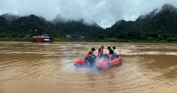 Thanh Hoá: Đã tìm thấy thi thể bé trai bị đuối nước sau 3 ngày tìm kiếm Thanh Hoá: Đã tìm thấy thi thể bé trai bị đuối nước sau 3 ngày tìm kiếm