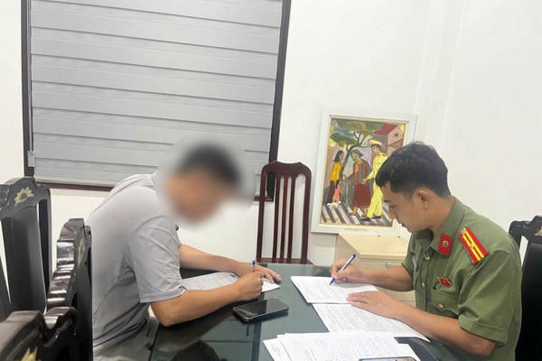 Xử lý đối tượng đưa tin sai sự thật về “biểu tình đòi phát vé” tại Nhà hát Lớn Hà Nội