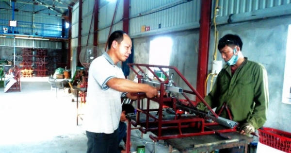 “Nghĩa máy cấy” và giấc mơ giúp người nông dân nhàn hạ trên cánh đồng