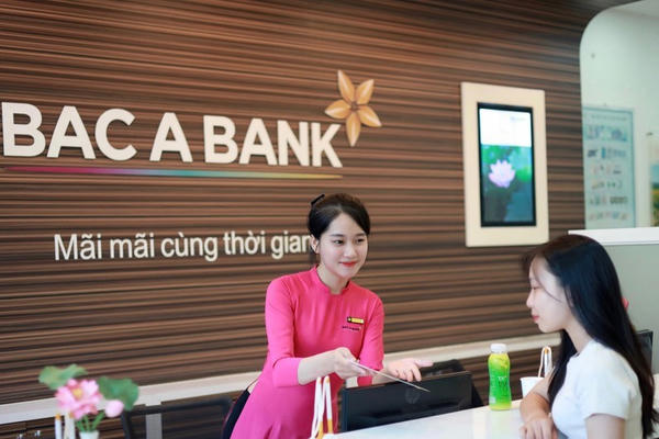 "Cơn lốc" ưu đãi dành cho chủ tài khoản Bac A Bank