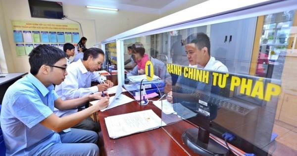 Một đợt làm mạnh: Giảm 4 vạn người hưởng lương, cắt ngàn đầu mối