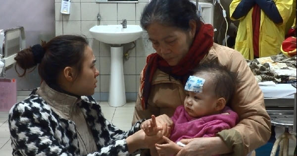 Làm gì khi trẻ bị rối loạn tiêu hóa ngày Tết