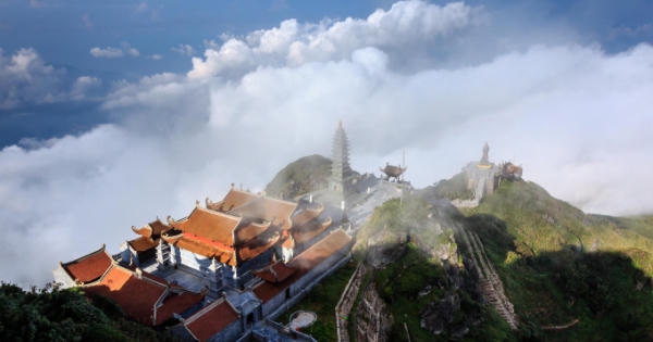 Bình yên mùa Vu Lan trên đỉnh thiêng Fansipan