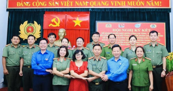 Cao điểm tuyên truyền, kích hoạt tài khoản định danh điện tử tại Đồng Nai
