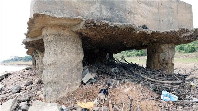 Chủ tịch tỉnh Phú Thọ chỉ đạo khắc phục sự cố hư hỏng cầu Sông Lô