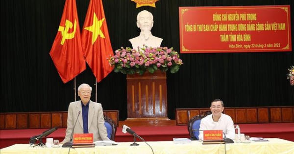Tổng Bí thư Nguyễn Phú Trọng thăm, làm việc tại tỉnh Hòa Bình Tổng Bí thư Nguyễn Phú Trọng thăm, làm việc tại tỉnh Hòa Bình