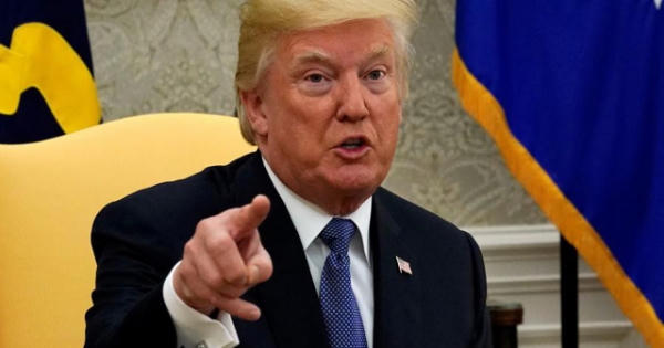 Ông Trump nổi giận vì cuốn sách lộ “thâm cung bí sử”