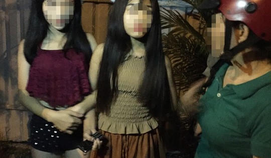 Công nghệ “buôn” gái quê