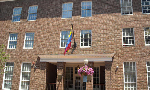 Venezuela: Phe đối lập giành quyền kiểm soát cơ sở ngoại giao ở Mỹ