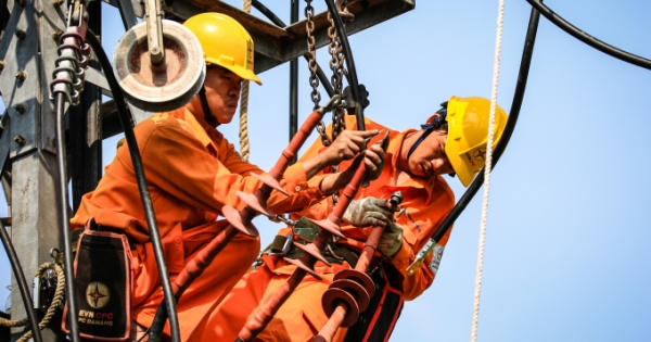 Đảm bảo lưới điện phục vụ Lễ hội pháo hoa quốc tế Đà Nẵng 2018