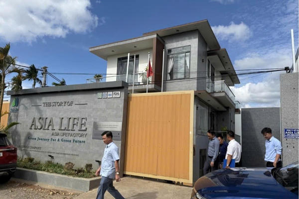 Đắk Lắk: Kiểm tra đột xuất công ty bị tố quảng cáo “không đúng” kẹo rau củ