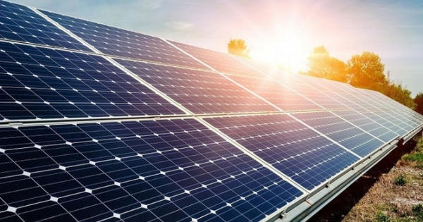 Cái giá ấn tượng của cụm dự án điện mặt trời Lộc Ninh Cái giá ấn tượng của cụm dự án điện mặt trời Lộc Ninh