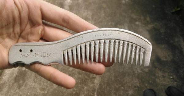 Dân mạng thi nhau khoe kỷ vật tình yêu của ông bà làm từ những mảnh bom thời chiến