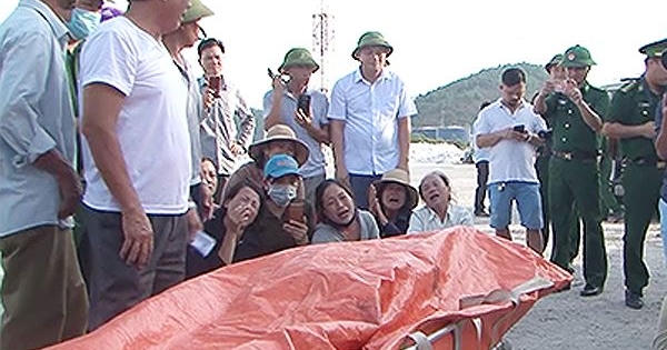 Xé lòng nỗi đau quê nghèo đón thi thể thuyền viên về đất liền