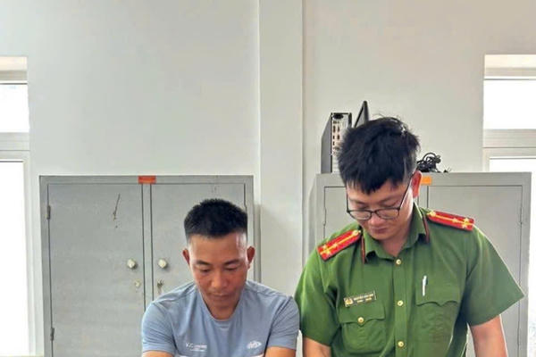 Lâm Đồng: Một người dân đào được 300 viên đạn, giao nộp cho cơ quan công an