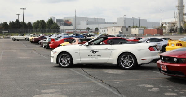 Chiếc Ford Mustang thứ 10 triệu xuất xưởng